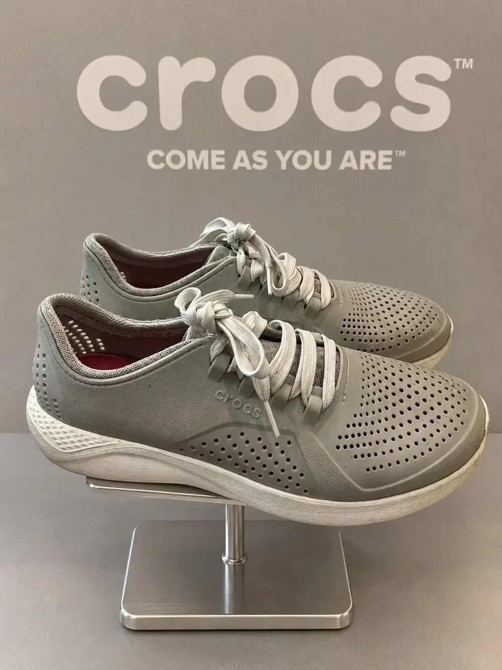 Crocs LiteRide Pacer Gray Lace Up Sneakers Women’s 11 Style 205234